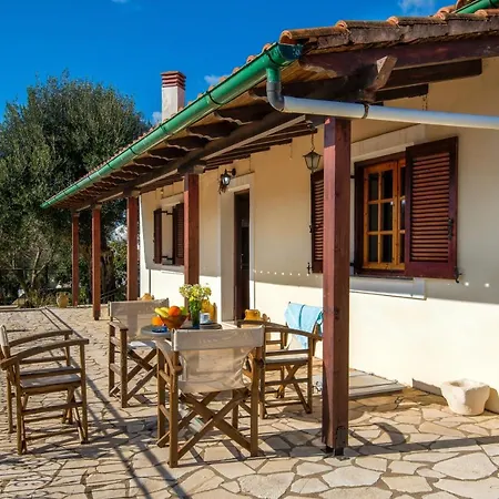Evelina House * Fountana