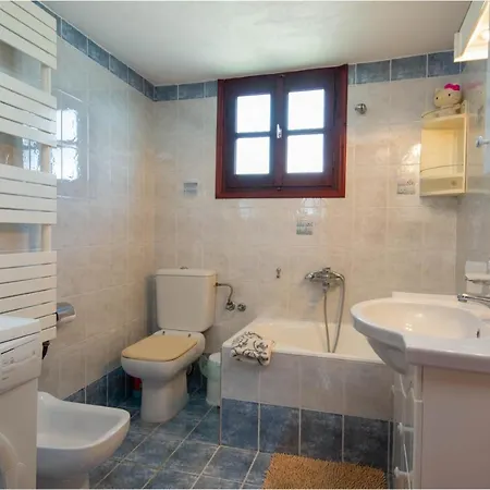 Evelina House * Fountana